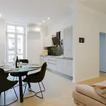 Gioberti's - 100 Sqm - 2 Bedrooms And Free Private Parking In The Center *
