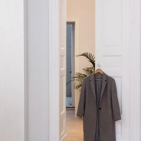 Gioberti's - 100 Sqm - 2 Bedrooms And Free Private Parking In The Center