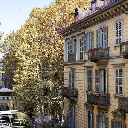 Gioberti's - 100 Sqm - 2 Bedrooms And Free Private Parking In The Center Appartement