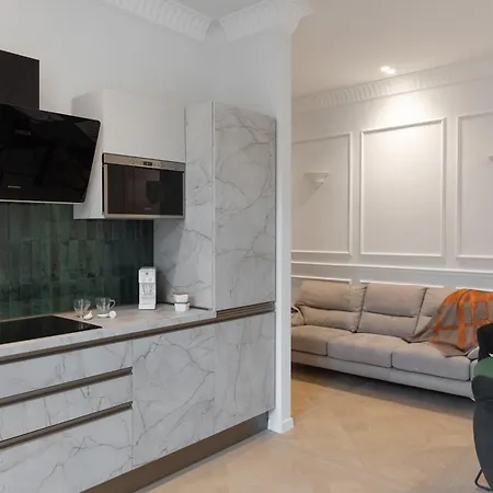 Gioberti's - 100 Sqm - 2 Bedrooms And Free Private Parking In The Center *