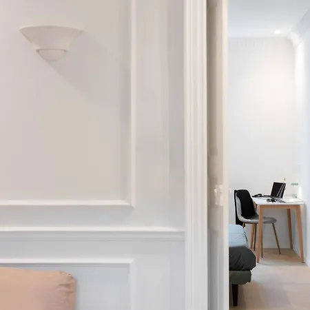 Gioberti's - 100 Sqm - 2 Bedrooms And Free Private Parking In The Center *