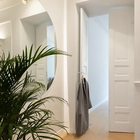 Gioberti's - 100 Sqm - 2 Bedrooms And Free Private Parking In The Center * Torino