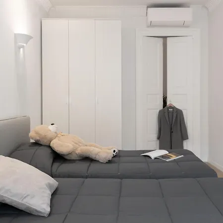 Gioberti's - 100 Sqm - 2 Bedrooms And Free Private Parking In The Center *