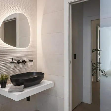 Gioberti's - 100 Sqm - 2 Bedrooms And Free Private Parking In The Center * Turin