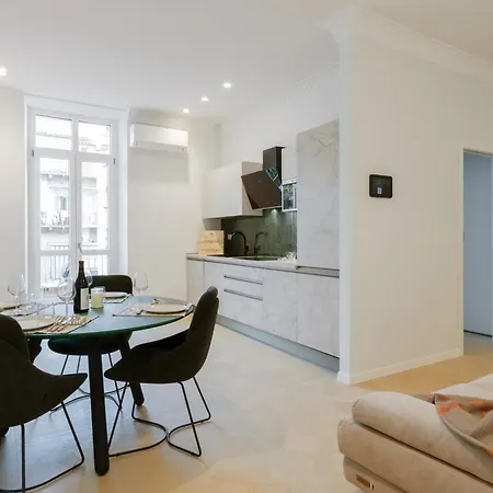 Gioberti's - 100 Sqm - 2 Bedrooms And Free Private Parking In The Center *