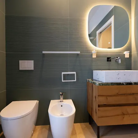 Gioberti's - 100 Sqm - 2 Bedrooms And Free Private Parking In The Center *