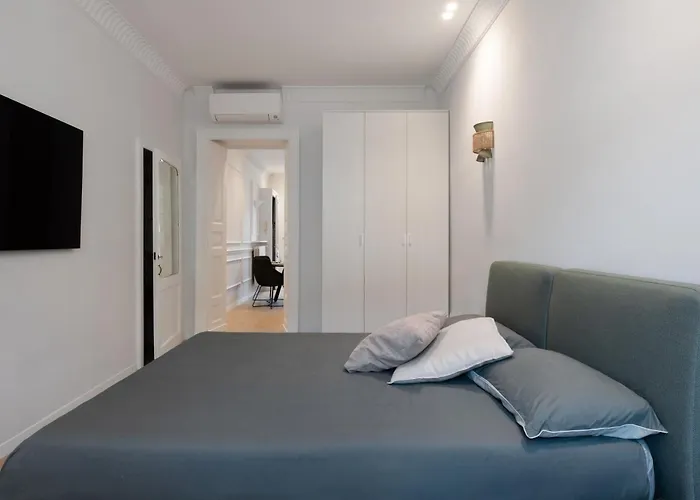 아파트 Gioberti's - 100 Sqm - 2 Bedrooms And Free Private Parking In The Center 토리노