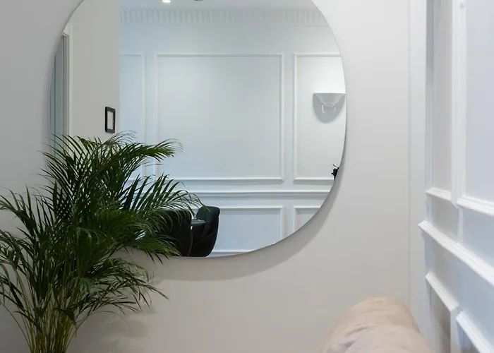 Gioberti's - 100 Sqm - 2 Bedrooms And Free Private Parking In The Center Apartament *