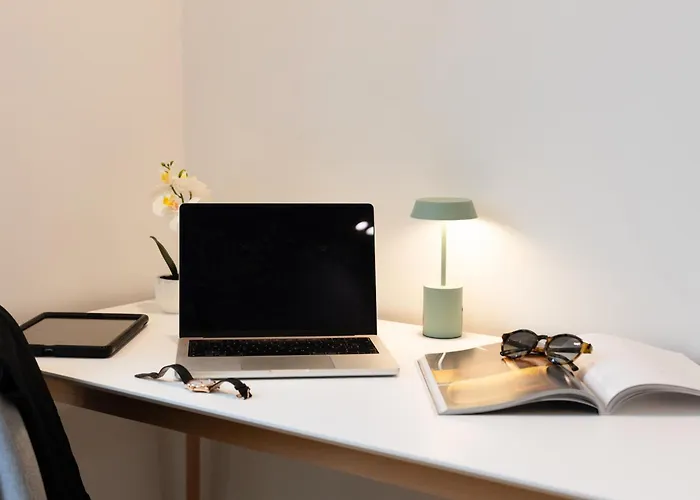 Gioberti's - 100 Sqm - 2 Bedrooms And Free Private Parking In The Center 아파트