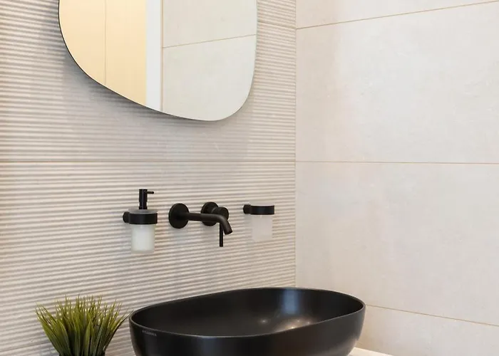 아파트 Gioberti's - 100 Sqm - 2 Bedrooms And Free Private Parking In The Center 토리노