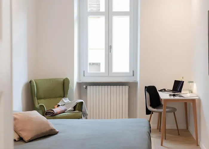 Gioberti's - 100 Sqm - 2 Bedrooms And Free Private Parking In The Center 아파트 *