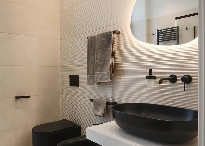 Apartament Gioberti's - 100 Sqm - 2 Bedrooms And Free Private Parking In The Center *