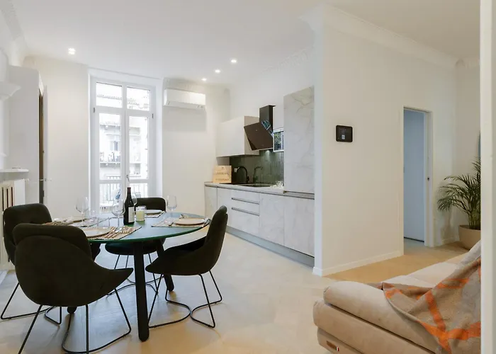 Gioberti's - 100 Sqm - 2 Bedrooms And Free Private Parking In The Center *