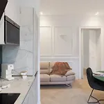Gioberti's - 100 Sqm - 2 Bedrooms And Free Private Parking In The Center Appartamento *