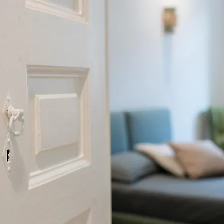 Appartement Gioberti's - 100 Sqm - 2 Bedrooms And Free Private Parking In The Center *