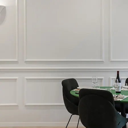 Gioberti's - 100 Sqm - 2 Bedrooms And Free Private Parking In The Center Lägenhet