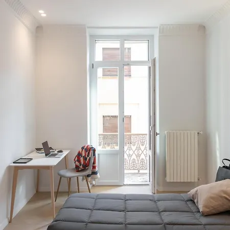 Gioberti's - 100 Sqm - 2 Bedrooms And Free Private Parking In The Center * Turin