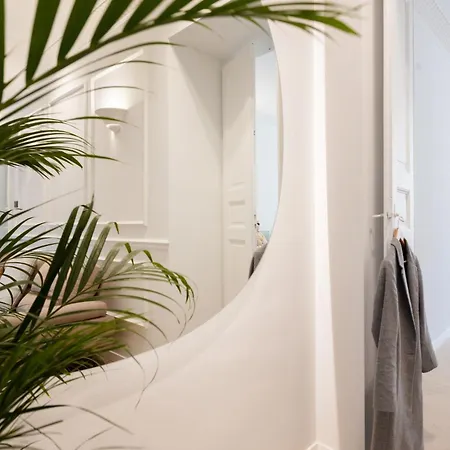Lägenhet Gioberti's - 100 Sqm - 2 Bedrooms And Free Private Parking In The Center