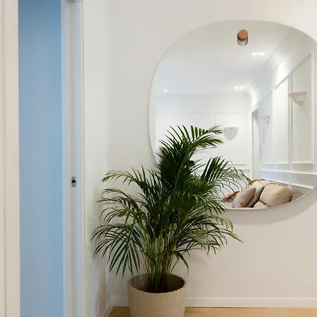 Gioberti's - 100 Sqm - 2 Bedrooms And Free Private Parking In The Center Lägenhet *