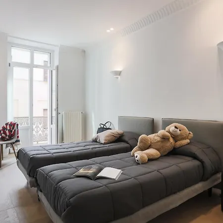 Gioberti's - 100 Sqm - 2 Bedrooms And Free Private Parking In The Center * Turin