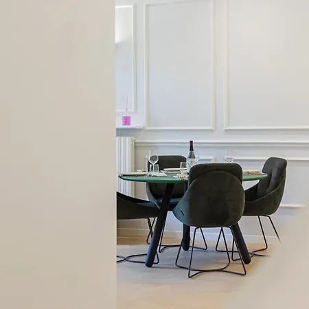 Gioberti's - 100 Sqm - 2 Bedrooms And Free Private Parking In The Center Lägenhet Turin