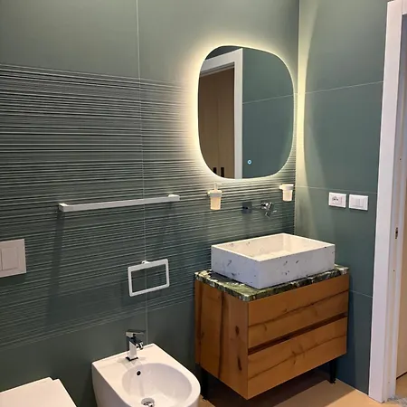 Gioberti's - 100 Sqm - 2 Bedrooms And Free Private Parking In The Center Lägenhet Turin