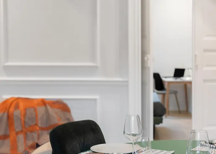 Gioberti's - 100 Sqm - 2 Bedrooms And Free Private Parking In The Center Appartement Turijn