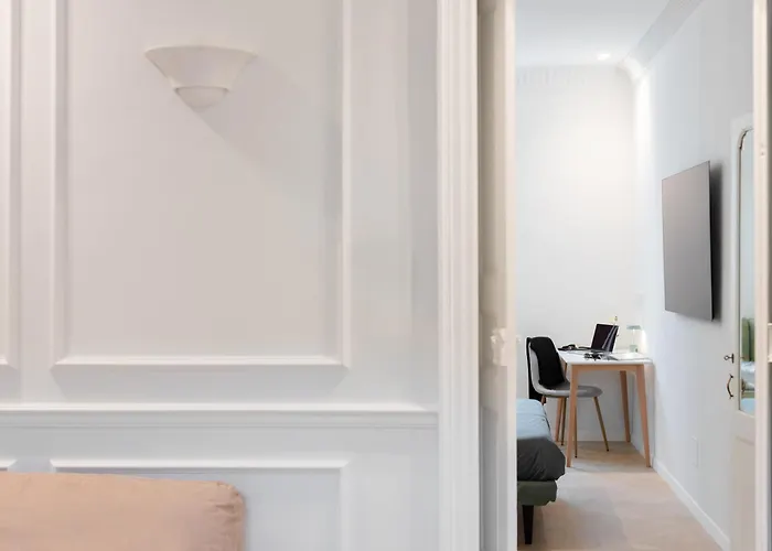 Gioberti's - 100 Sqm - 2 Bedrooms And Free Private Parking In The Center *