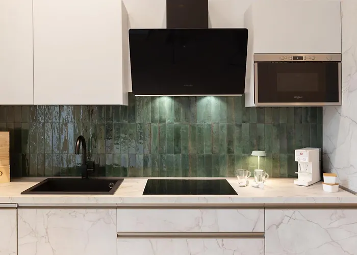 Gioberti's - 100 Sqm - 2 Bedrooms And Free Private Parking In The Center *
