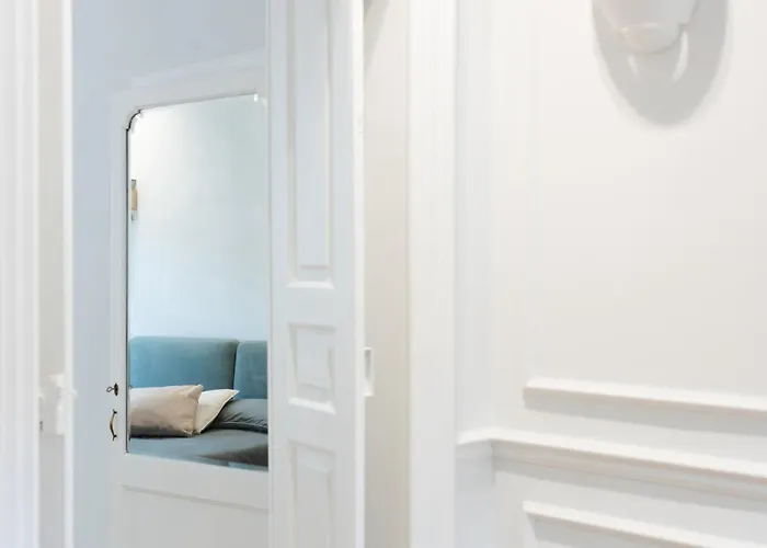 Gioberti's - 100 Sqm - 2 Bedrooms And Free Private Parking In The Center Appartement