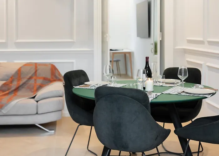 Gioberti's - 100 Sqm - 2 Bedrooms And Free Private Parking In The Center Appartement Turijn