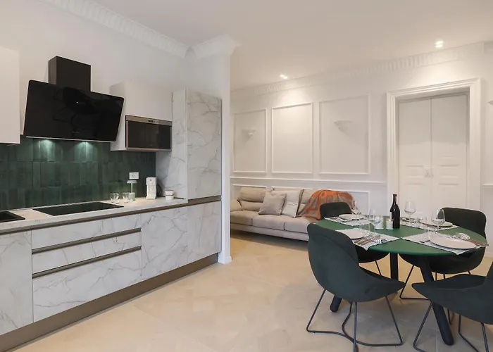 Gioberti's - 100 Sqm - 2 Bedrooms And Free Private Parking In The Center